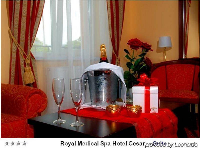 Royal Medical Cezar Truskavets Exterior foto