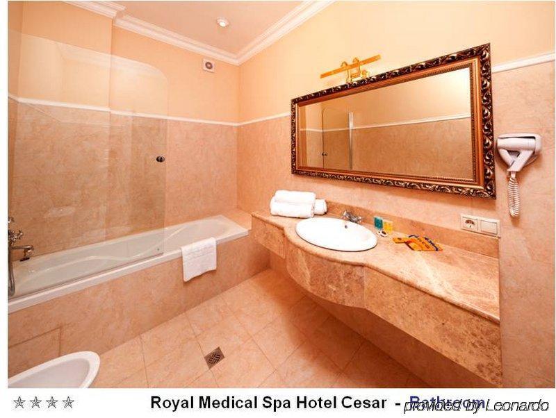 Royal Medical Cezar Truskavets Exterior foto