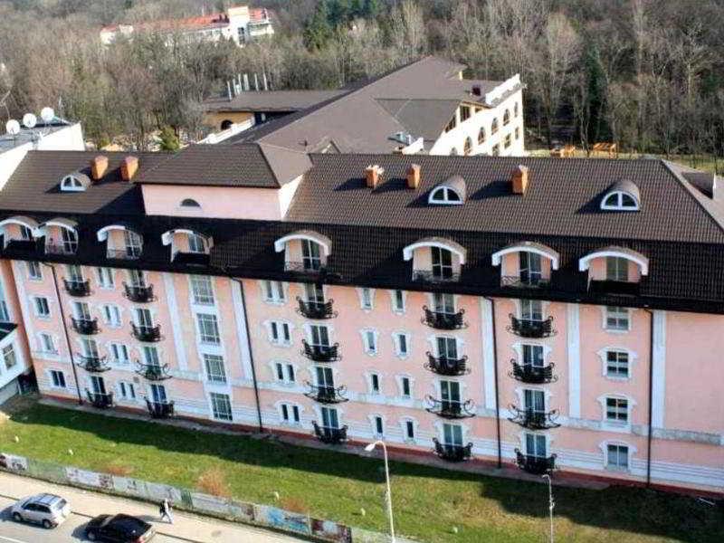 Royal Medical Cezar Truskavets Exterior foto